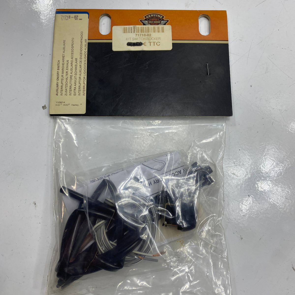 Harley-Davidson Auxiliary On/Off Switch Kit 71718-02