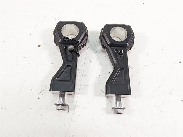 Reference photograph: Harley-Davidson Pan America Lower Handlebar Clamp, Black 55900191